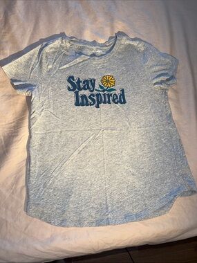 Old Navy Gray Heather 'Stay Inspired' Tee with Yellow Daisy